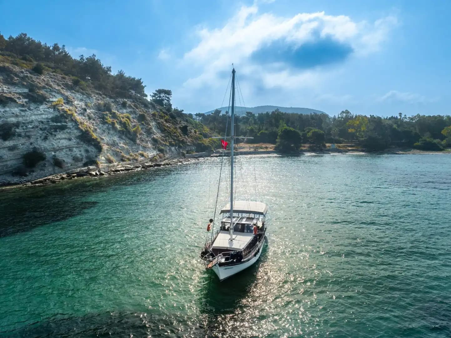 Kuşadası’nda Özel Tekne ile Dünya'nın En Güzel Koylarını Keşfet! 5