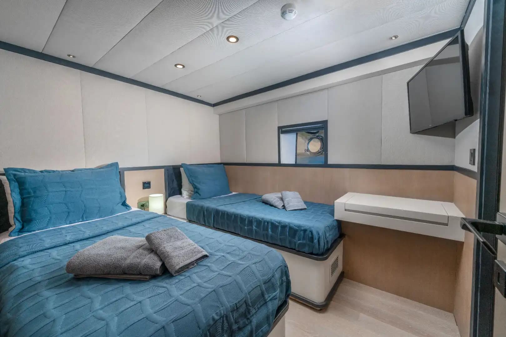 Bodrum’da Lüks Motoryat ile Konforlu Tatil: Özel Tasarım ve Benzersiz Deneyim 33