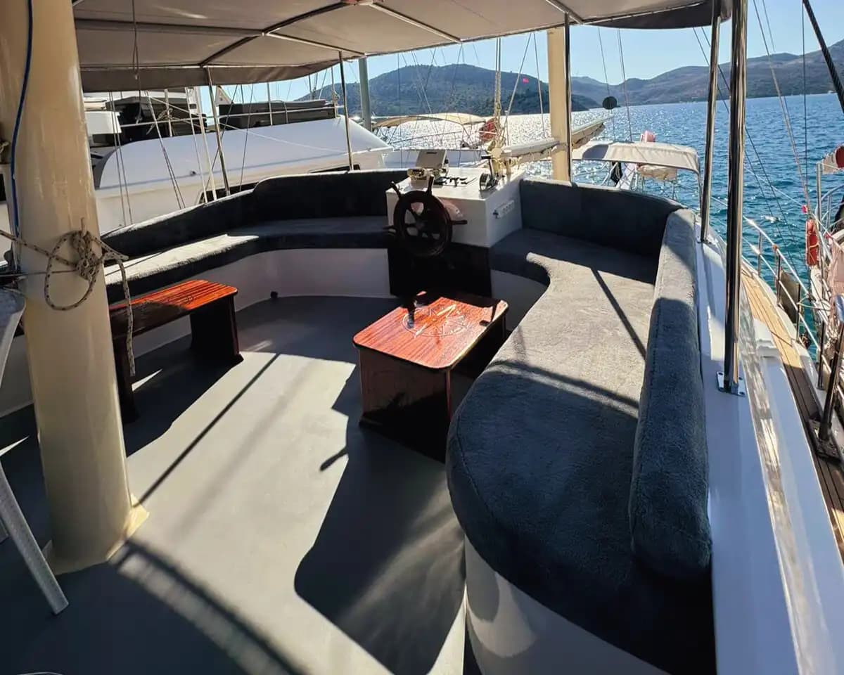 19 Metrelik 4 Kabinli Gulet ile Marmaris Bozburun’un Mavi Cennetine Kaçış 10