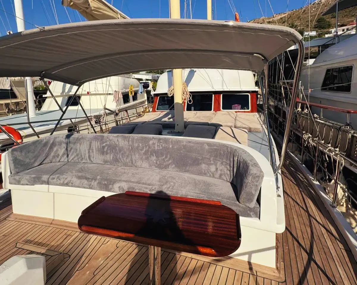 19 Metrelik 4 Kabinli Gulet ile Marmaris Bozburun’un Mavi Cennetine Kaçış 7