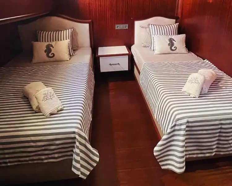 23 Metrelik Konforlu Gulet ile Marmaris Bozburun’da Huzurlu Bir Tatil 11