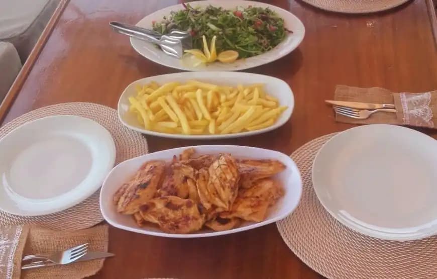Marmaris’in Gizli Koylarını Keşfedin: Konforlu ve Şık Tekne Deneyimi 7