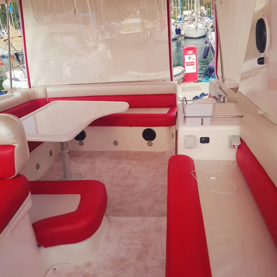 Marmaris’in Mavi Sularında 8 Kişilik Ekonomik Yat Turu