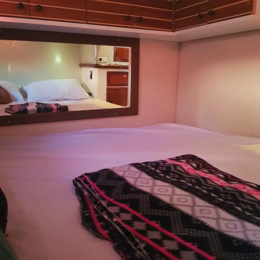 Marmaris’in Mavi Sularında 8 Kişilik Ekonomik Yat Turu 9