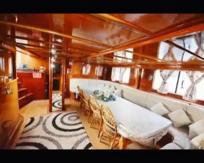 Marmaris'te 9 Kabinli Konforlu Gulet ile 18 Kişilik Özel Deniz Tatili 10