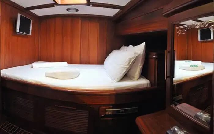 Marmaris'te Geniş Güverte ve Konforlu Kabinler ile Konaklamalı Mavi Yolculuk 18