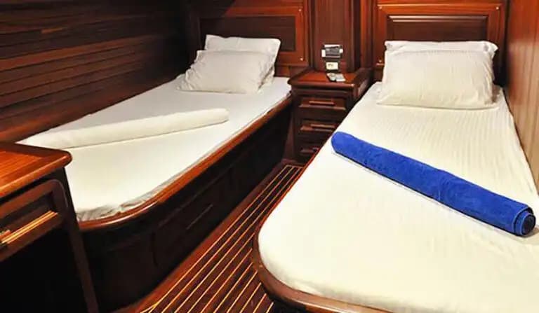 Marmaris'te Geniş Güverte ve Konforlu Kabinler ile Konaklamalı Mavi Yolculuk 19