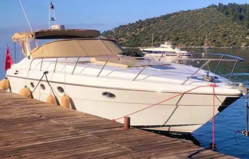 Marmaris’te Crunch Yat ile Deniz ve Güneşin Tadını Çıkarın