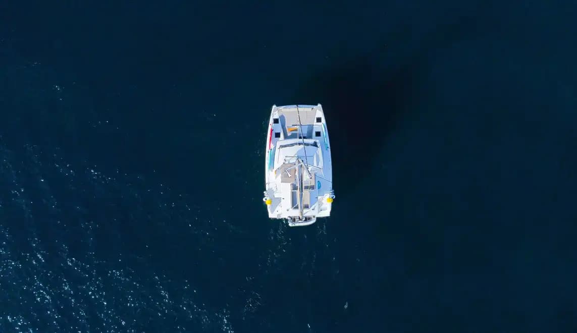 Göcek'te Bali 4.4 Kaptansız Katamaran Kiralama | 2022 Model 4+1 Kabin Bareboat 10