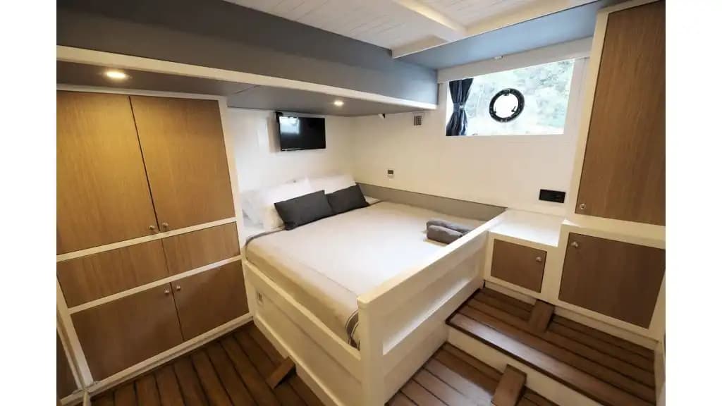 Fethiye ve Göcek Koyları için Özel Tasarım: 22m, 4 Kabinli Lüks Motoryat 16