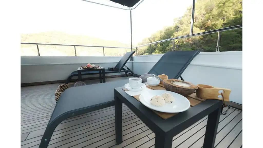Fethiye ve Göcek Koyları için Özel Tasarım: 22m, 4 Kabinli Lüks Motoryat 12