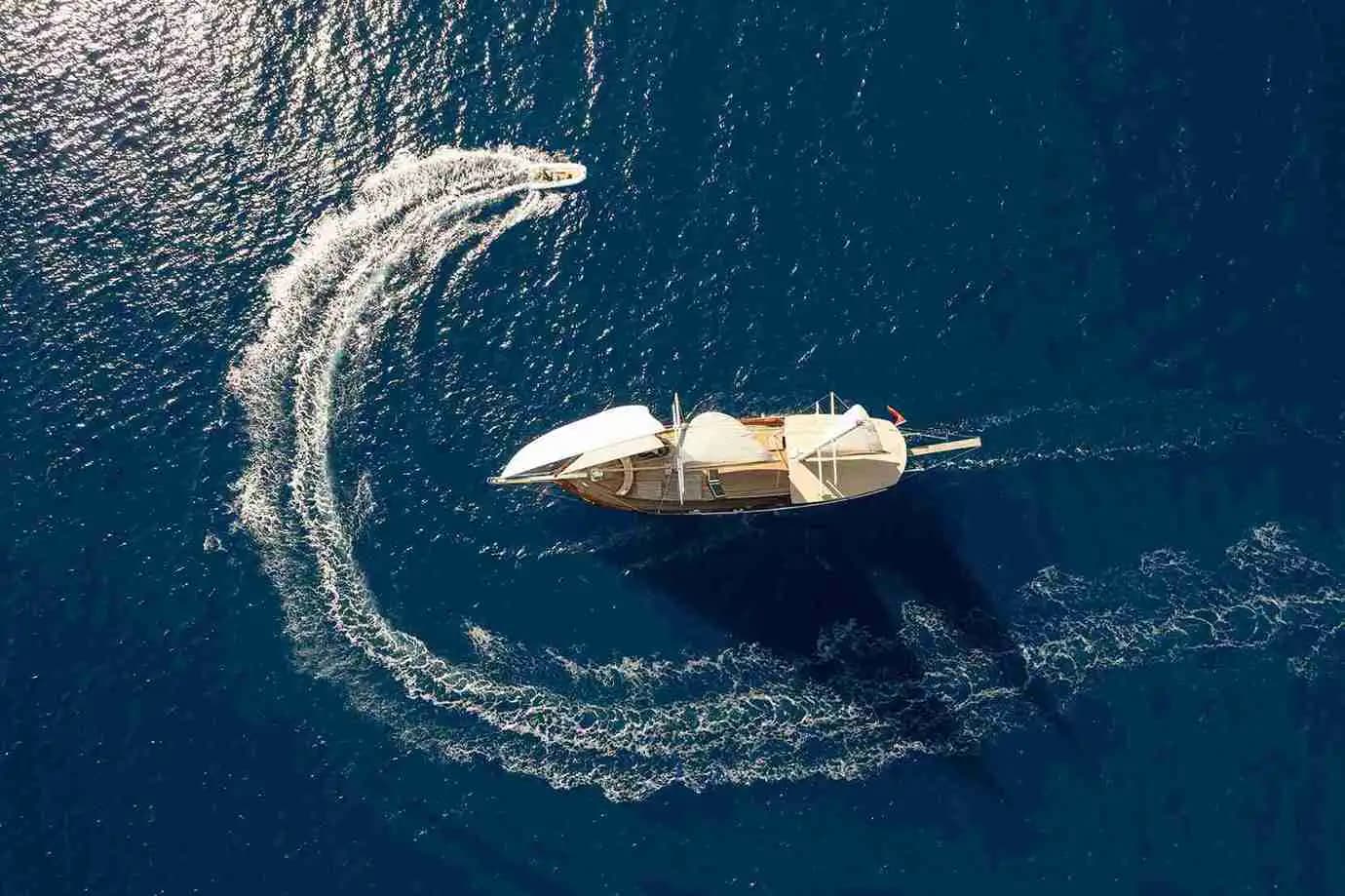 Bodrum’un Biricik Mavi Sularında 32 Metrelik Lüks Gulet ile Özel Tatil 10