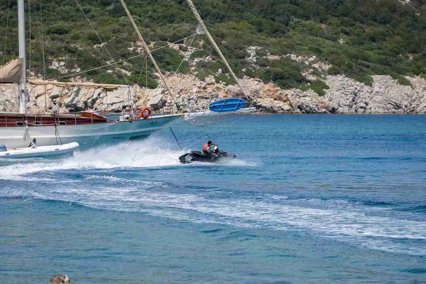 Bodrum’un Biricik Mavi Sularında 32 Metrelik Lüks Gulet ile Özel Tatil 17
