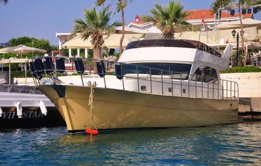 Side’nin En Şık Motoryatı ile Deniz Keyfini Zirveye Taşıyın - Yatta Kurumsal Toplantı