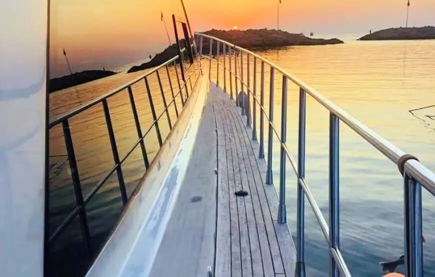 Side’nin En Şık Motoryatı ile Deniz Keyfini Zirveye Taşıyın 6