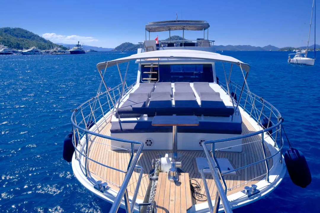 Göcek’in Huzurlu Sularında 3 Kabinli Gulet ile Özel Bir Tatil