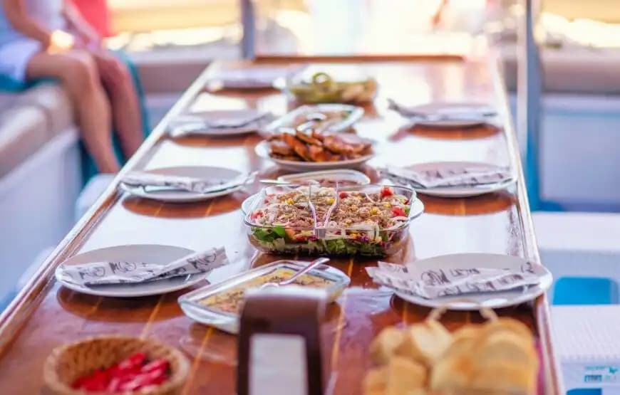 Muğla Ölüdeniz’de 18 Kişilik VIP Tekne ile Hafızlardan Silinmeyecek Bir Gün 6