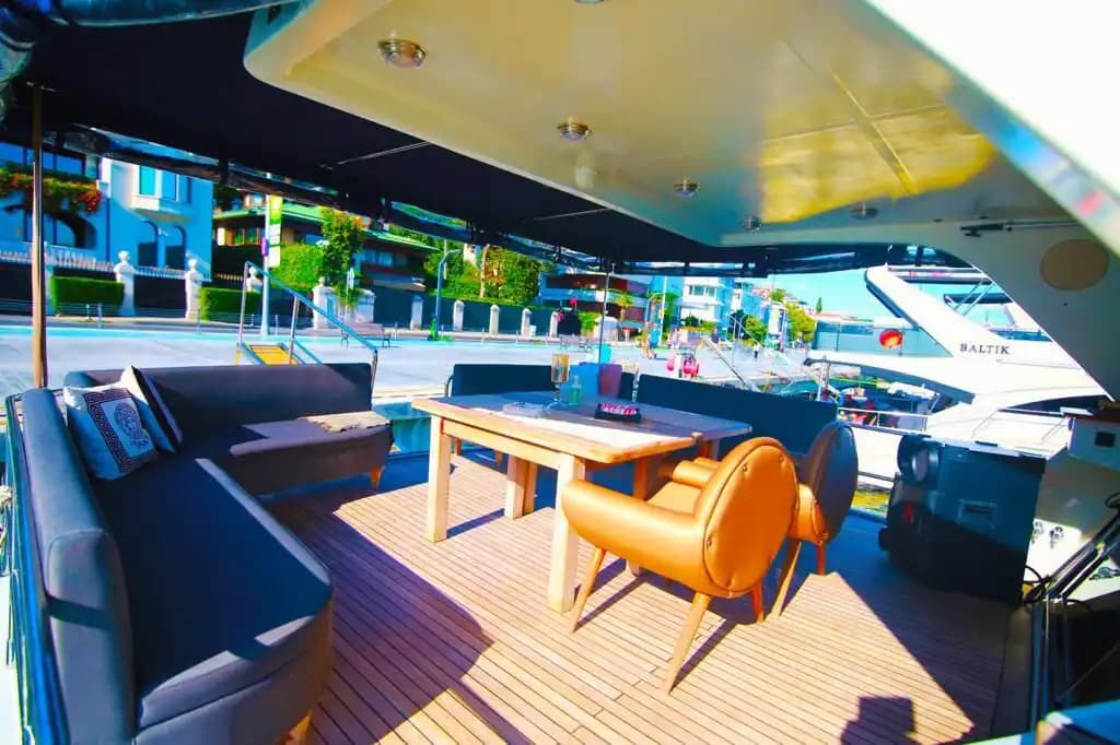 Bebek’te Kiralık Yat Günübirlik veya Saatlik 6