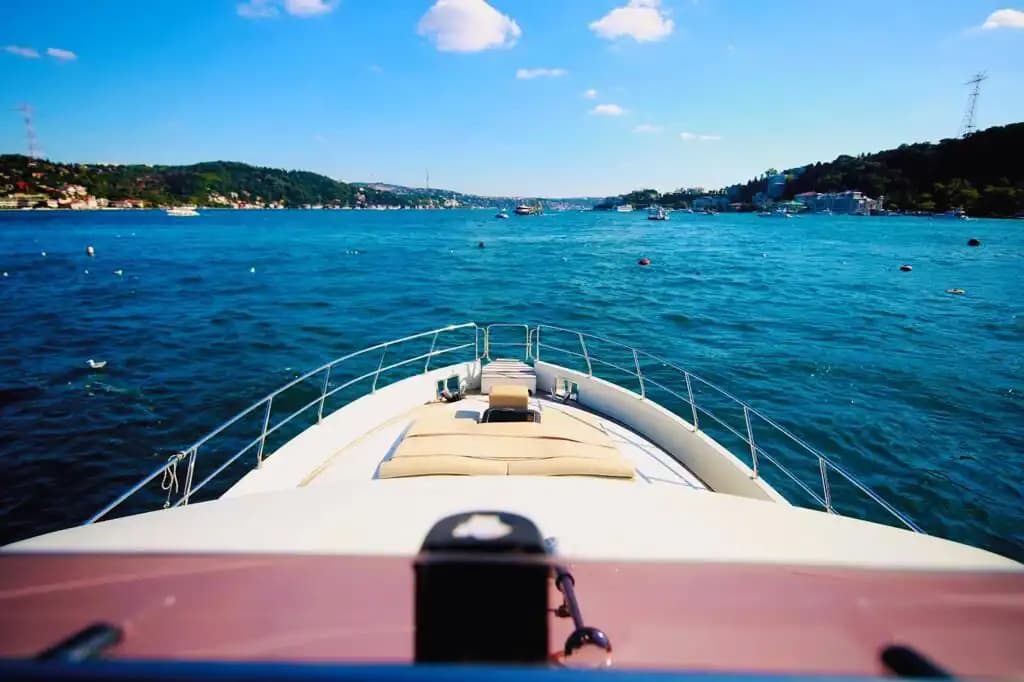 Bebek’te Kiralık Yat Günübirlik veya Saatlik 4
