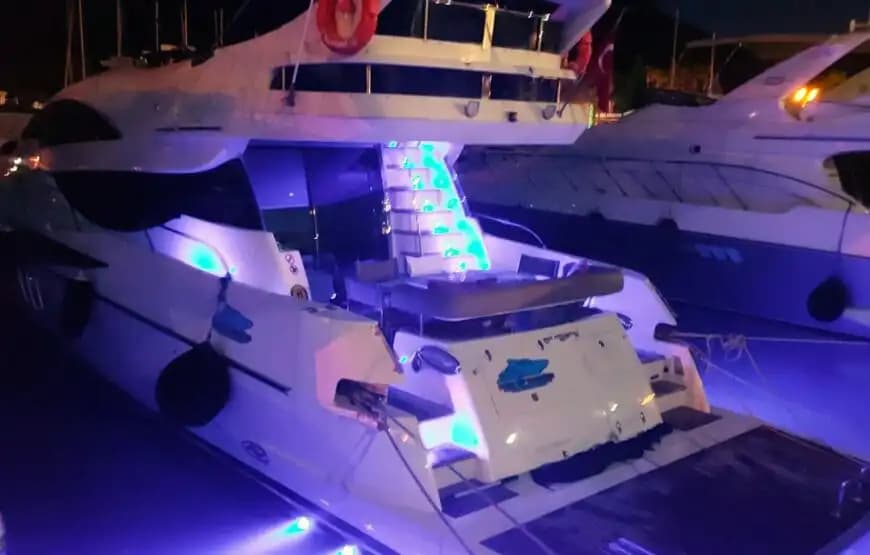 Bekarlığa Veda Partisi veya Romantik Bir Gün: Kemer’de Azimut Yat! 5